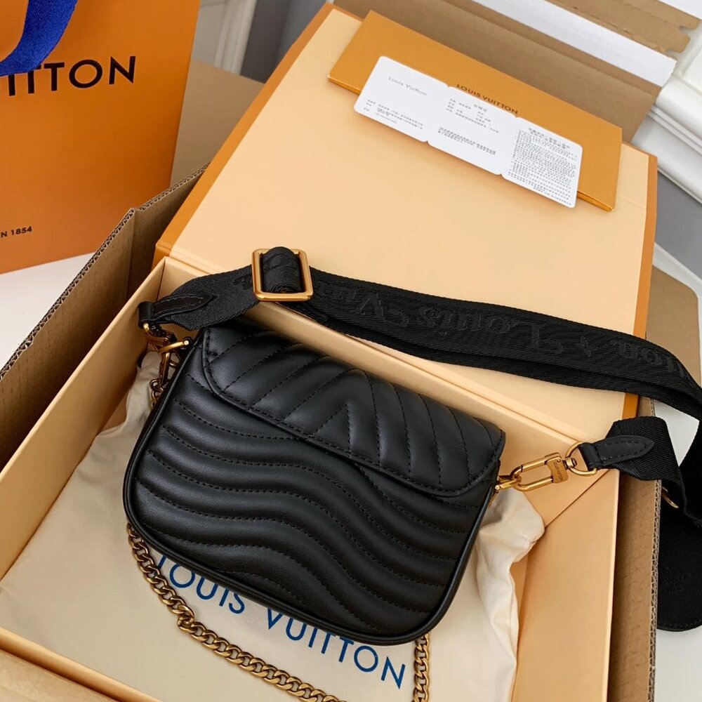 <AUTHENTIC>Louis Vuitton bag - image 5